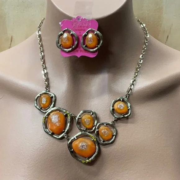 S171 Chunky & Fun Faceted Cobochon Necklace Set - Picture 11 of 15